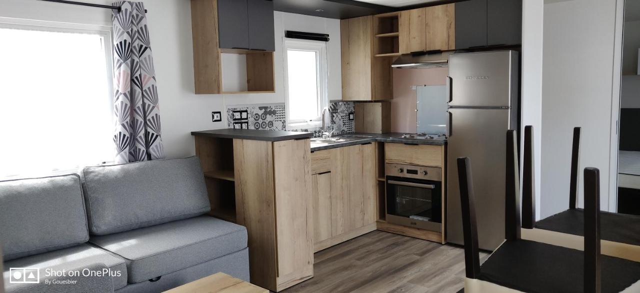 Camping La Garenne De Moncourt รู ภายนอก รูปภาพ
