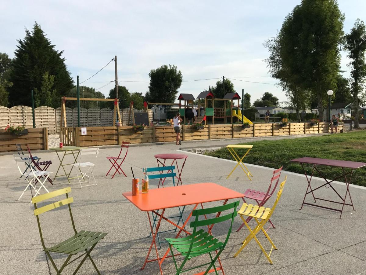 Camping La Garenne De Moncourt รู ภายนอก รูปภาพ