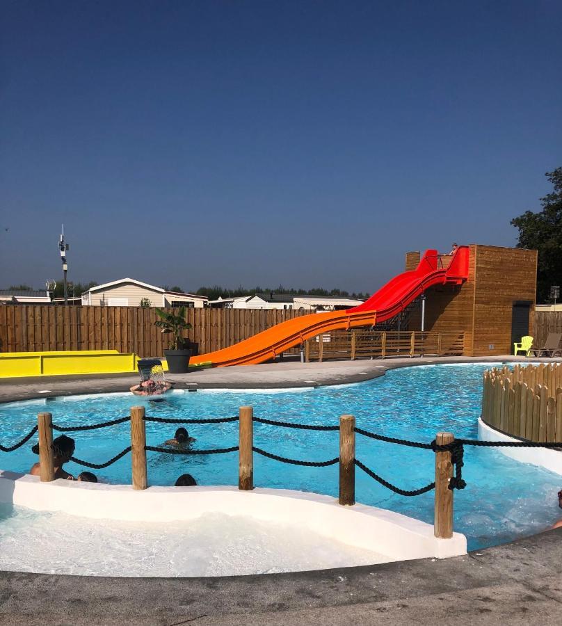 Camping La Garenne De Moncourt รู ภายนอก รูปภาพ