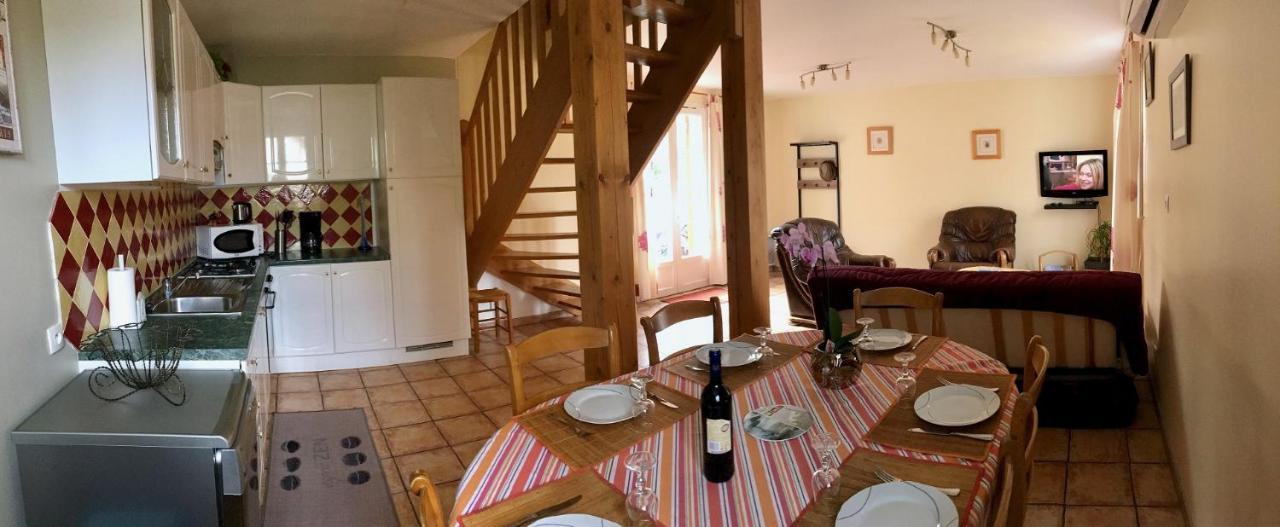 Camping La Garenne De Moncourt รู ภายนอก รูปภาพ