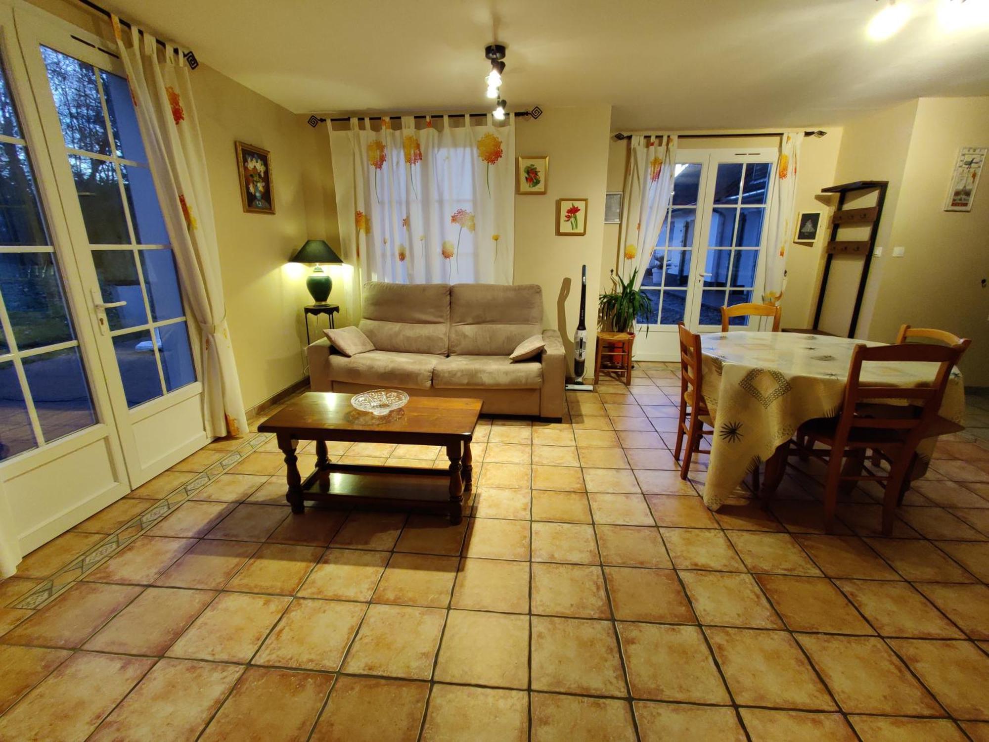 Camping La Garenne De Moncourt รู ภายนอก รูปภาพ