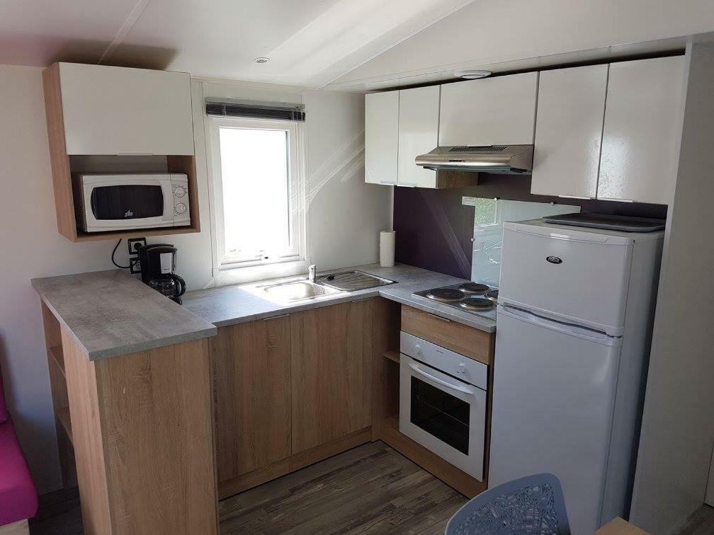 Camping La Garenne De Moncourt รู ภายนอก รูปภาพ